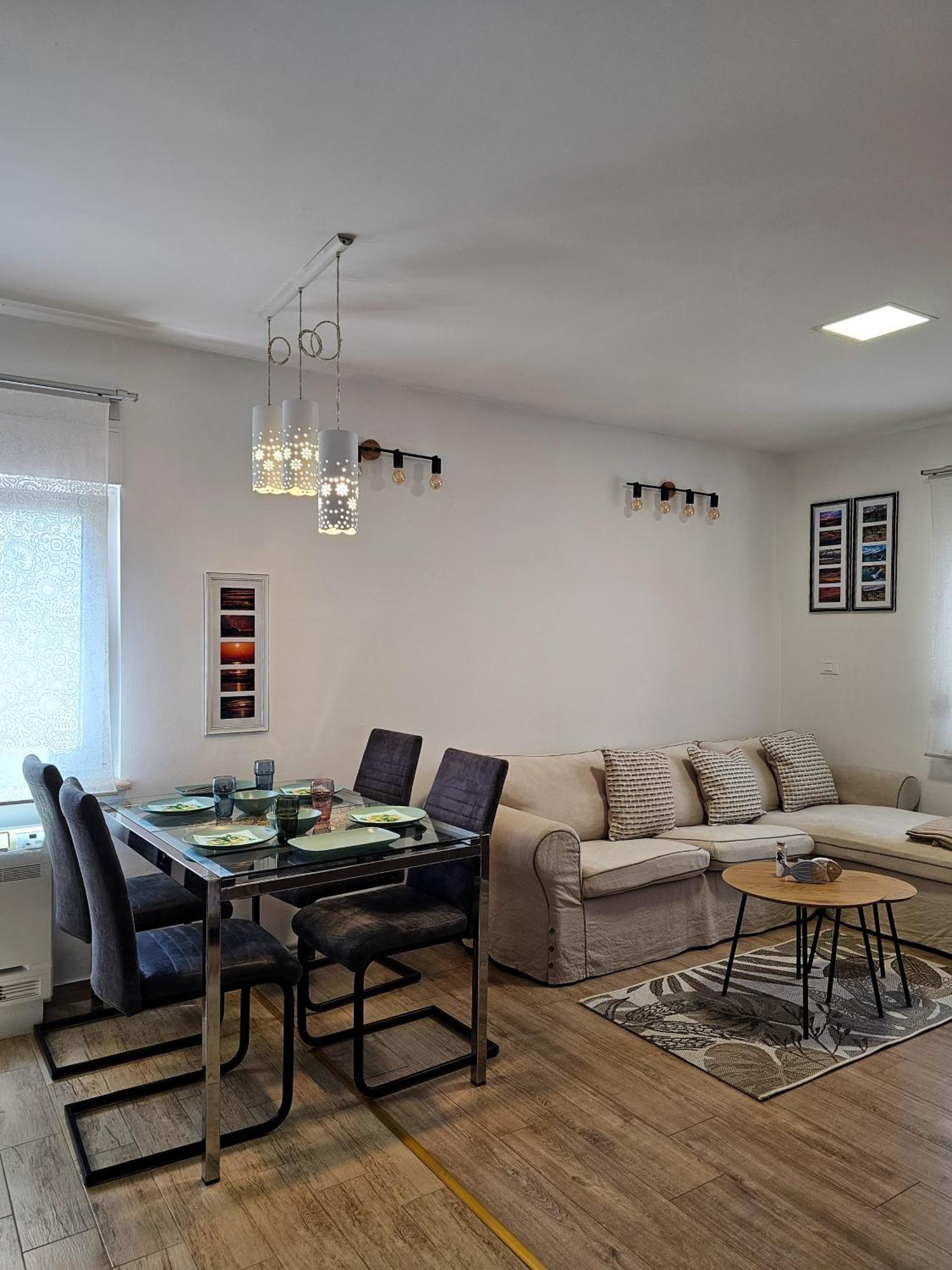 Maki I Mila Apartman Stinjan Pula Exterior foto